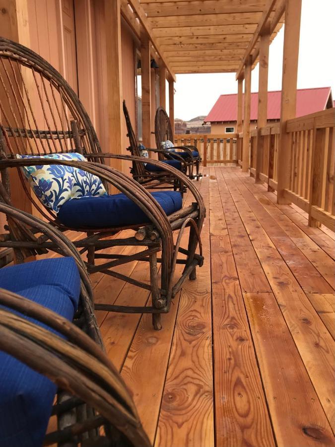 Willow Street Cottages Блафф Екстер'єр фото